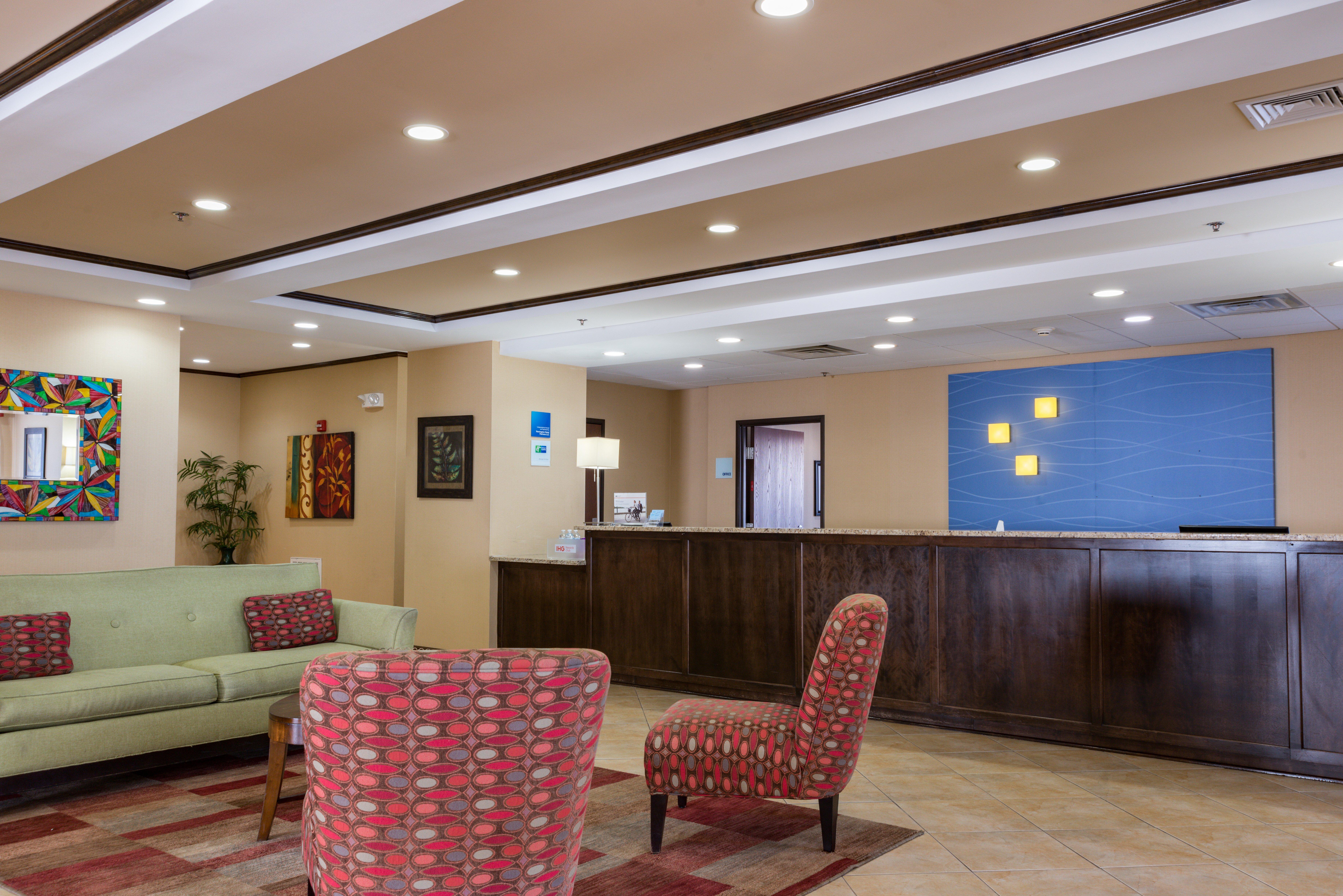Holiday Inn Express Hartford-Newington By Ihg Exterior foto