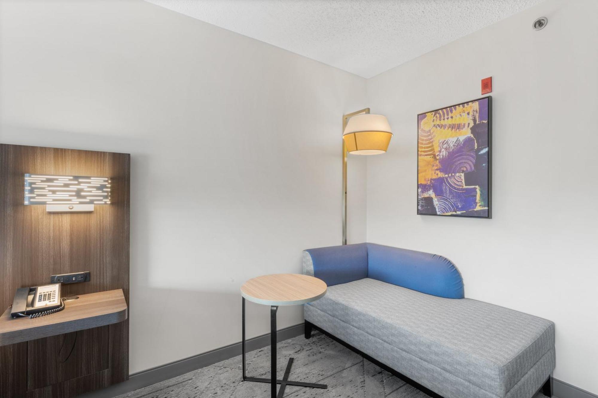 Holiday Inn Express Hartford-Newington By Ihg Exterior foto